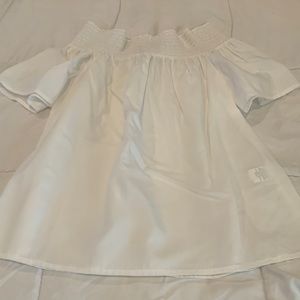 Vinyard Vines white off the shoulder shirt